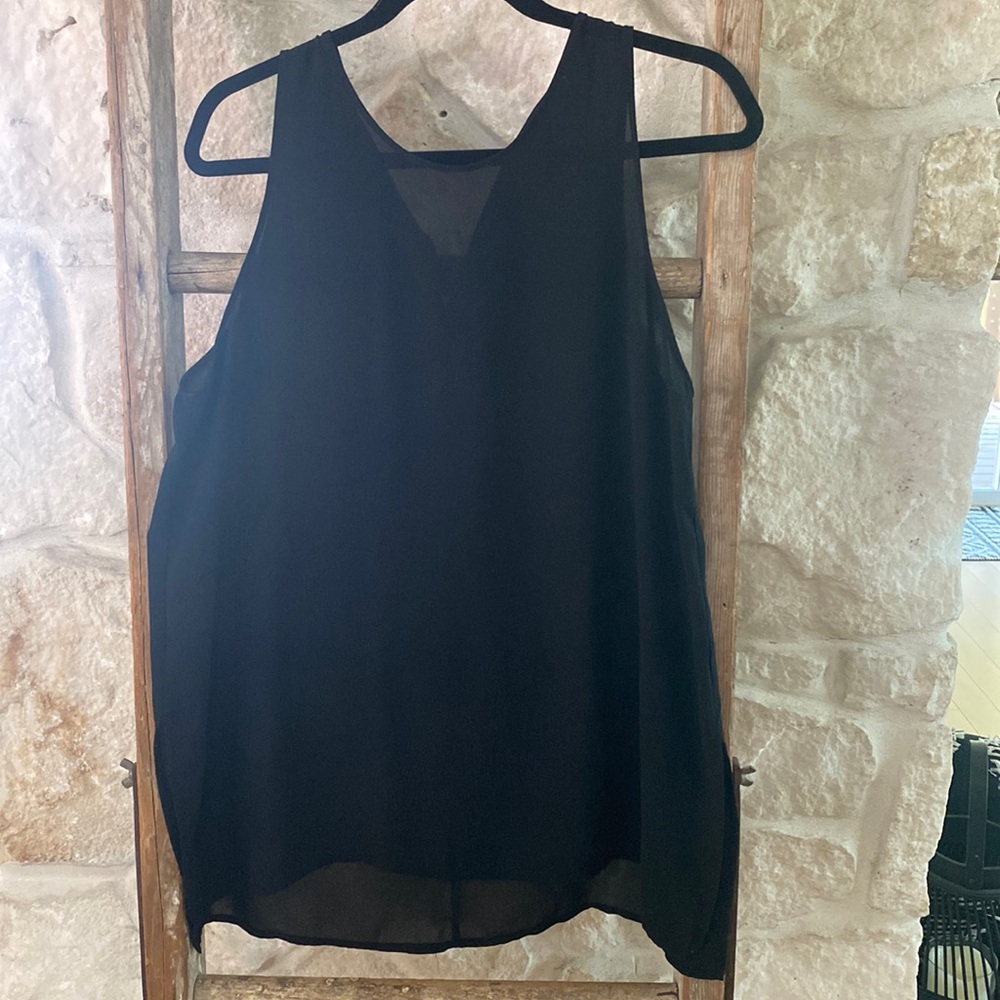 Black lush blouse